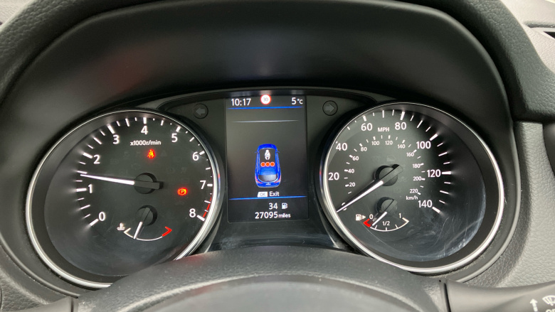 Nissan Qashqai 1.3 DiG-T N-Connecta 5dr [Glass Roof Pack] Petrol Hatchback